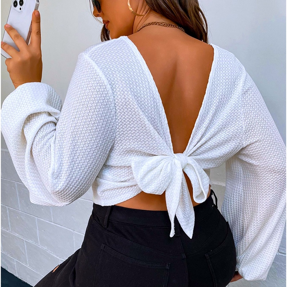 Women’s White Long Sleeve Crop Top
